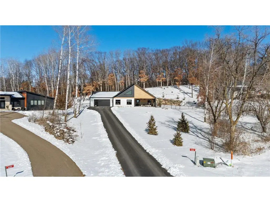 1084 Autumn Oak Lane, Hudson, WI 54016 - #1