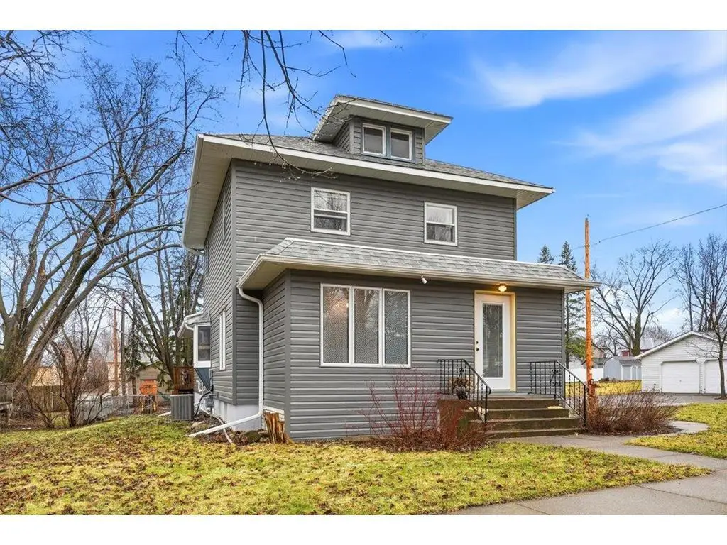 1060 Franklin Street, Baldwin, WI 54002 - #1