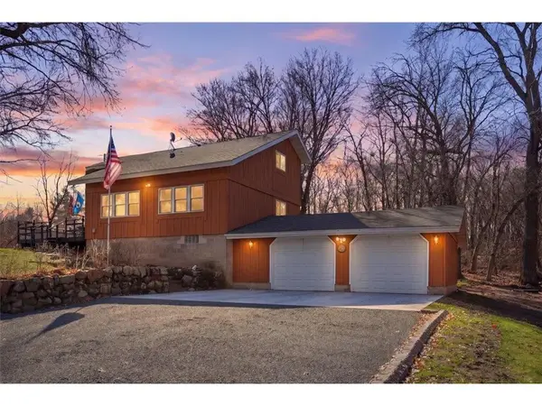 380 202nd Street #M, Osceola, WI 54020