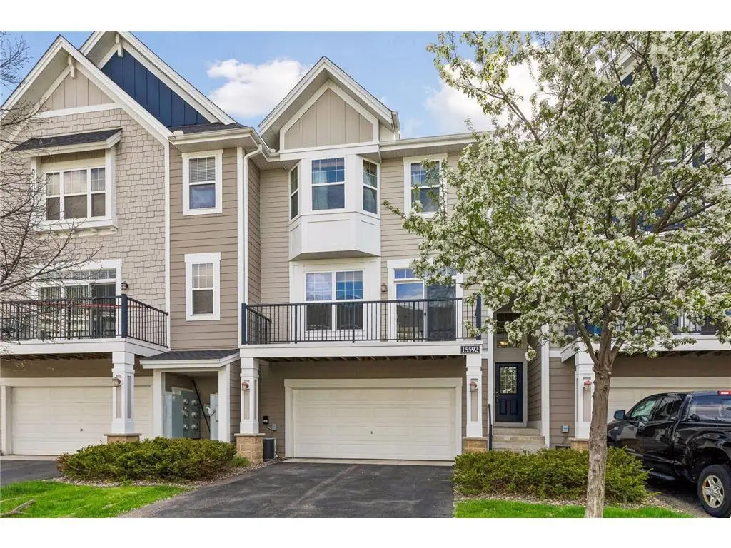 15592 Eagles Nest Way, Apple Valley, MN 55124 - #1