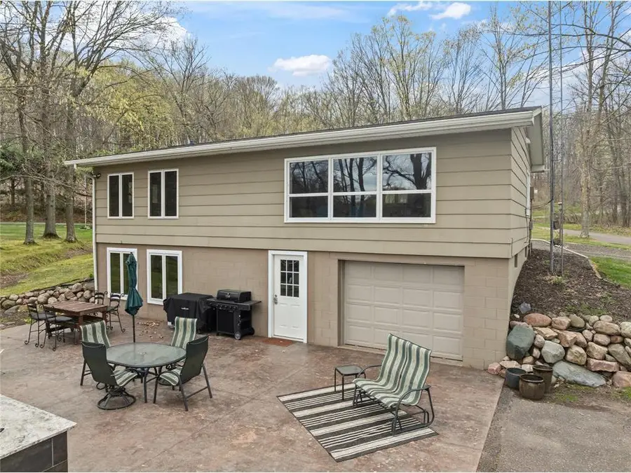 2525 27 1/4 27 3/4 Street #B, Rice Lake, WI 54868 - #2
