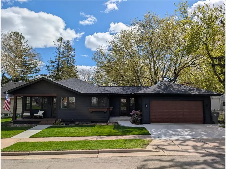 1020 Franklin Street, Baldwin, WI 54002 - #3