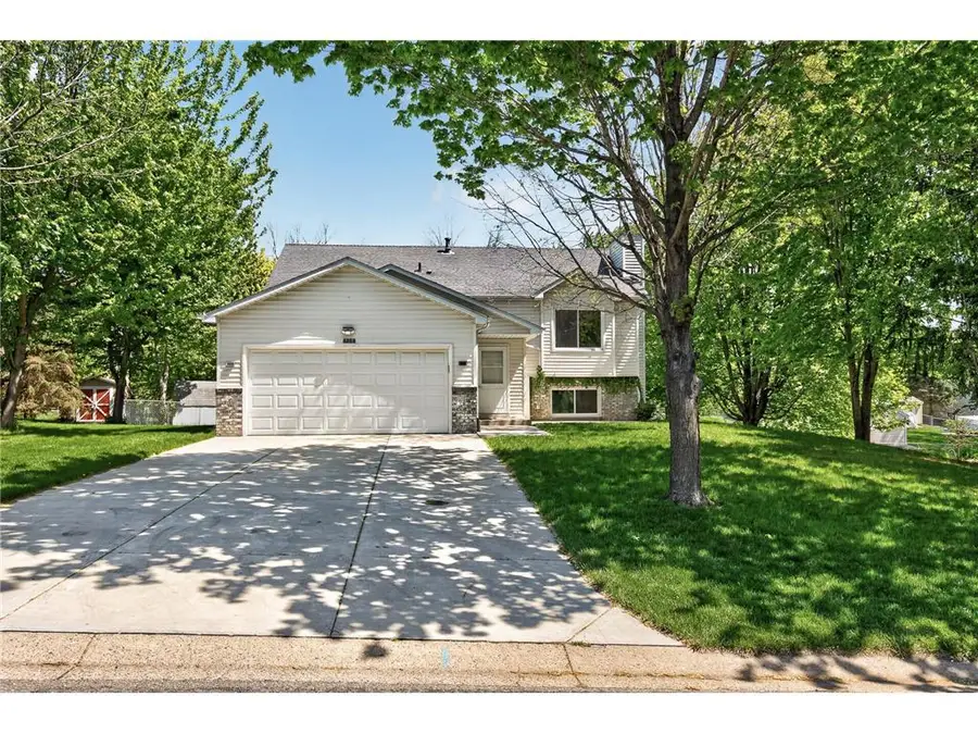 4008 Pennsylvania Avenue, Eagan, MN 55123 - #3