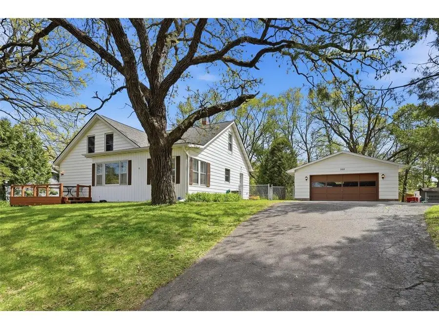 202 Hamilton Drive, River Falls, WI 54022 - #2