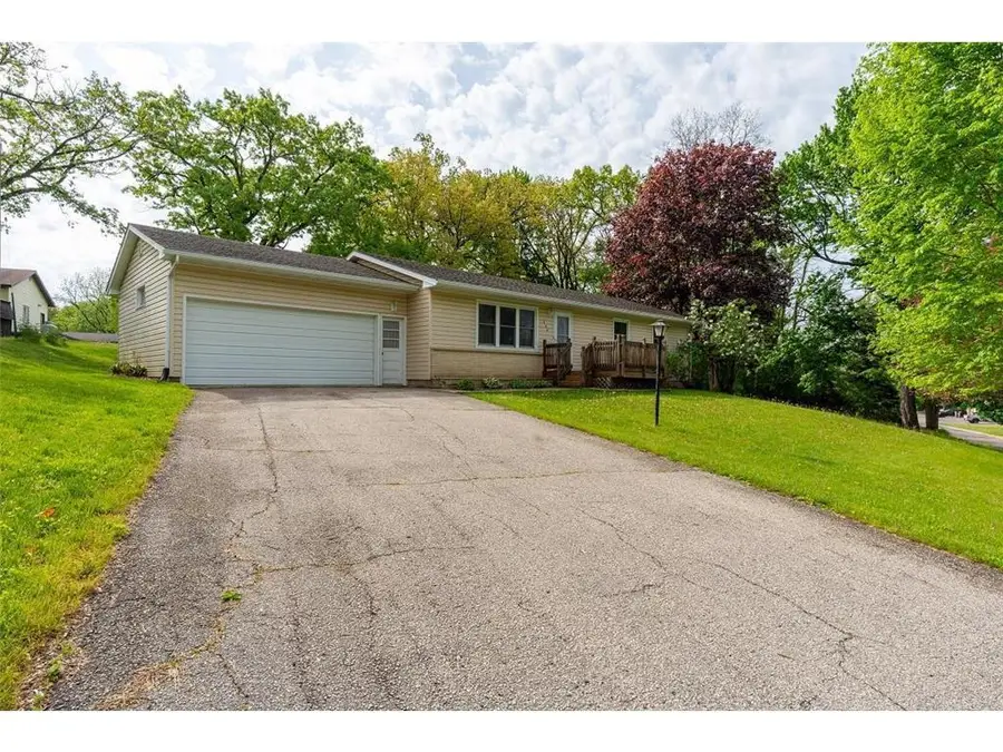 649 Oakwood Drive, Durand, WI 54736 - #2