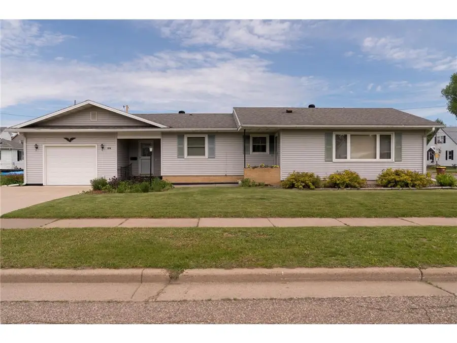 374 W Vine Street, Mondovi, WI 54755 - #3