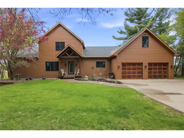 E8200 260th Avenue, Elk Mound, WI 54739