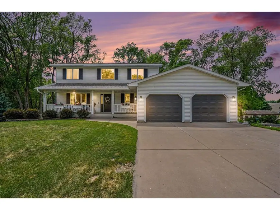 685 Flora Square, Prescott, WI 54021 - #2