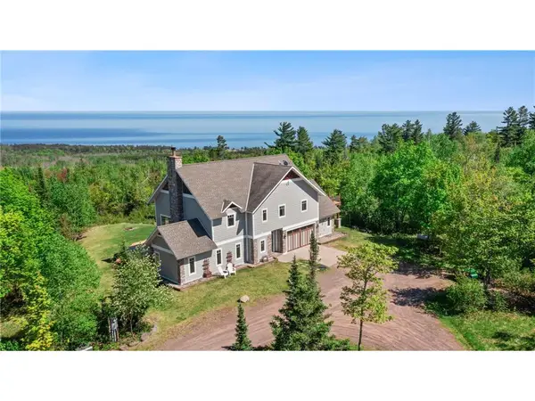 685 Cuttingwood Road, Two Harbors, MN 55616