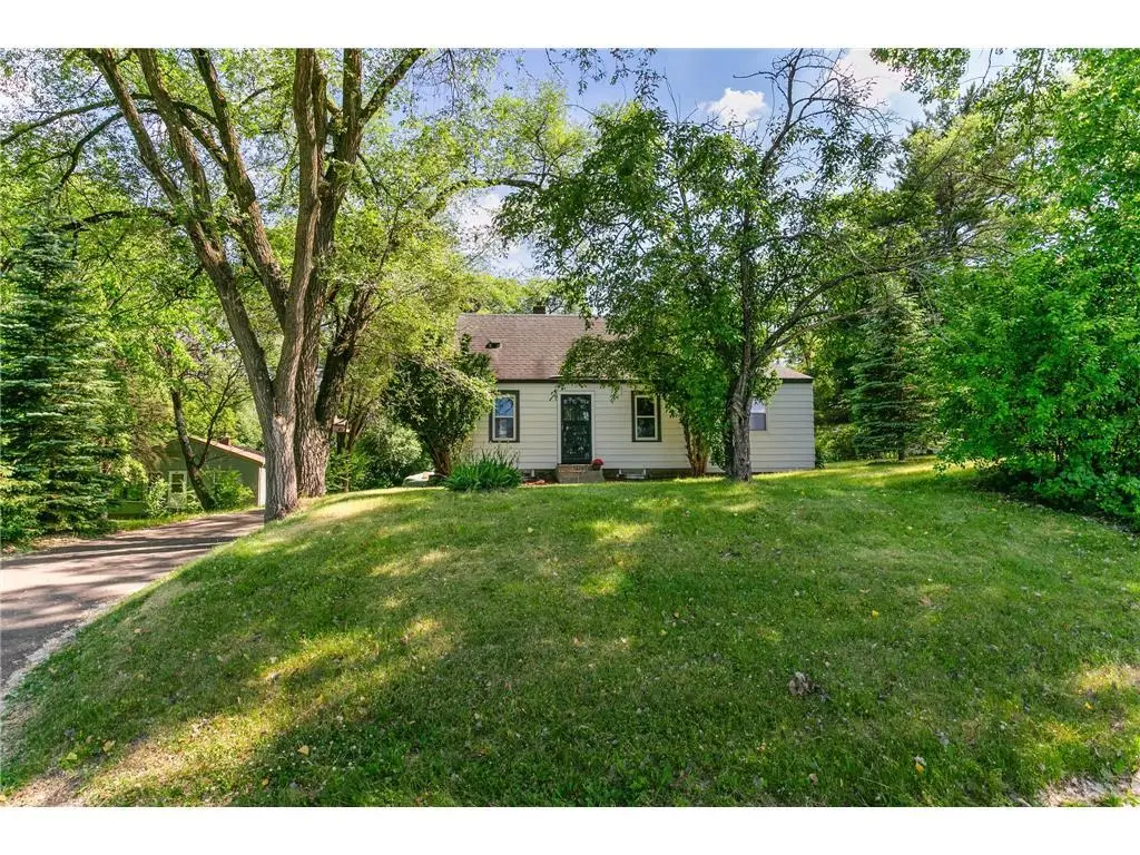 1612 County Road C, Saint Paul, MN 55109 - #1