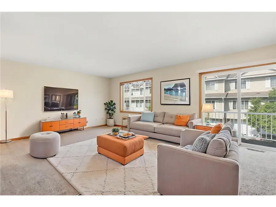 1587 County Road D, Saint Paul, MN 55109 - #3