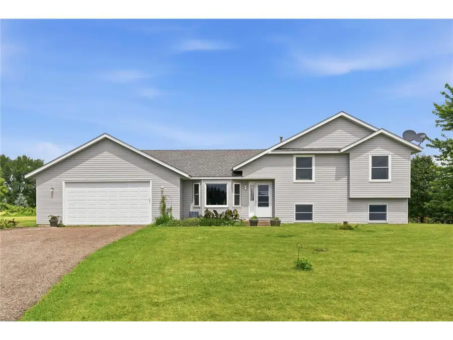 682 Old Hopkins Place, Hudson, WI 54016 - #2