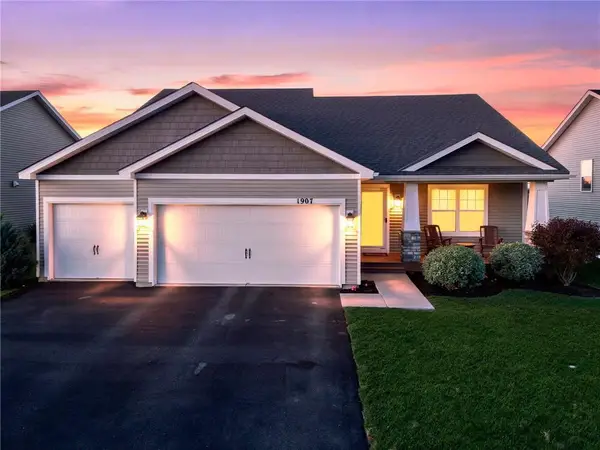 1907 Meridian Curve, Carver, MN 55315