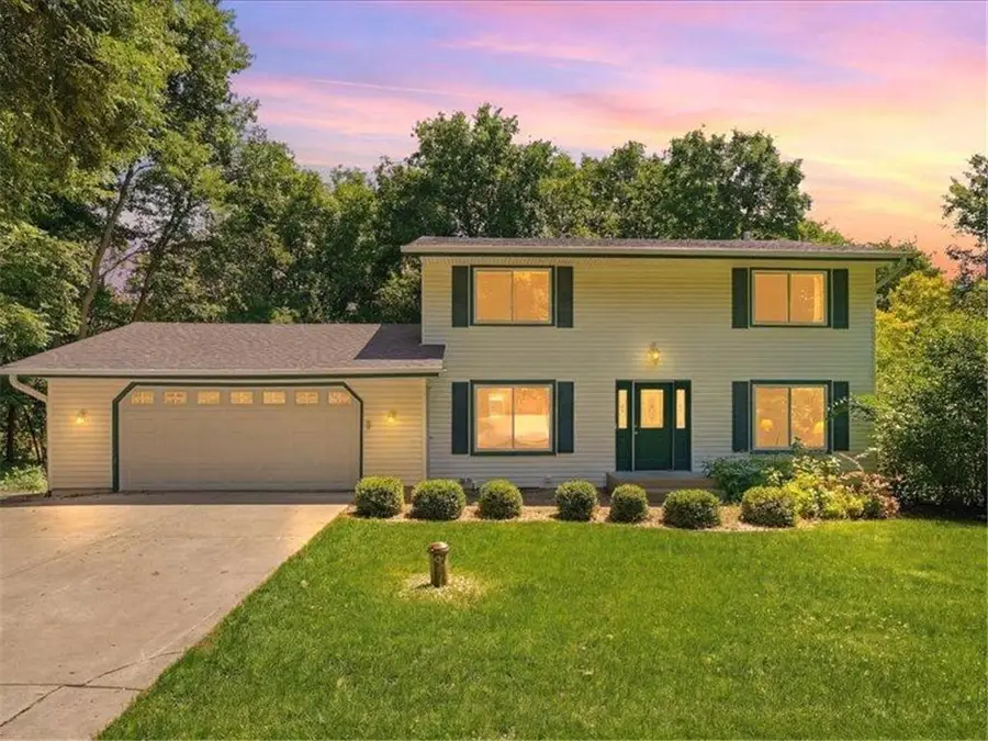 9331 Cedar Forest Road, Eden Prairie, MN 55347 - #2