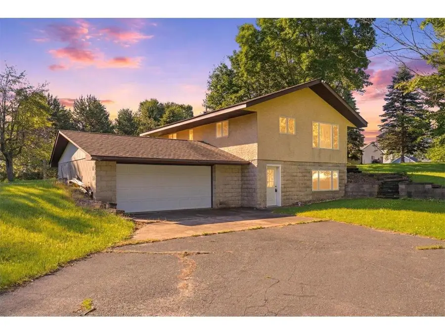 796 Magnor Lake Drive, Clayton, WI 54004 - #2