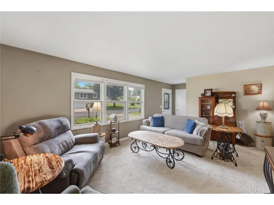 925 Roosevelt Street, River Falls, WI 54022 - #3
