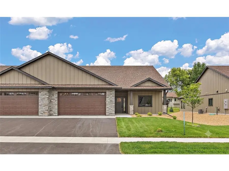 1043 Legend Lane, River Falls, WI 54022 - #2