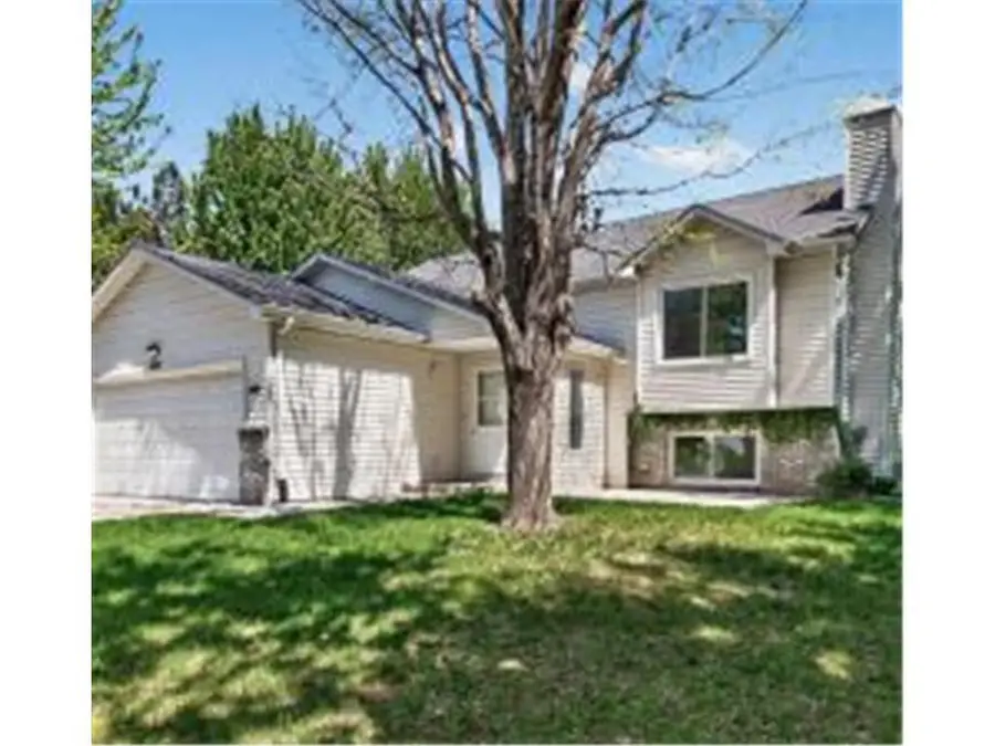 4008 Pennsylvania Avenue, Eagan, MN 55123 - #2