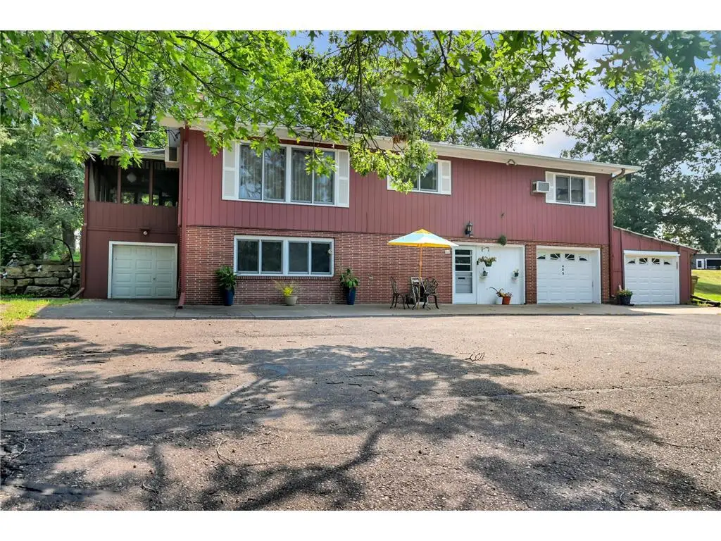 405 Oakwood Drive, Durand, WI 54736 - #1