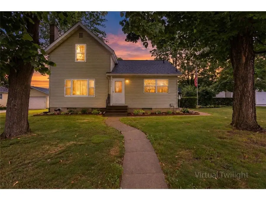 2216 3rd Street, Menomonie, WI 54751 - #2
