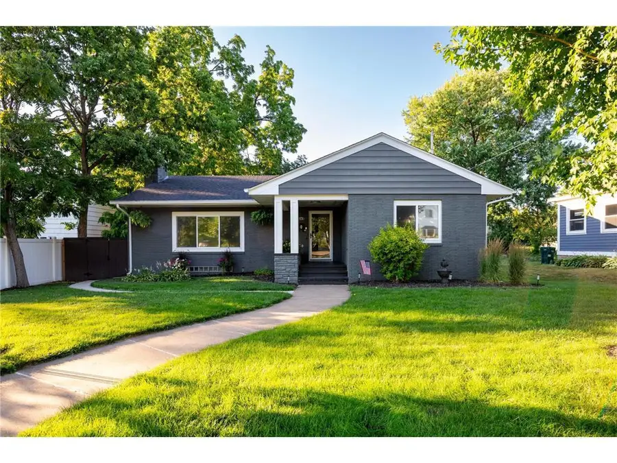 615 Vine Street, Hudson, WI 54016 - #3