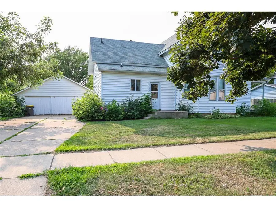1140 12th Avenue, Baldwin, WI 54002 - #2