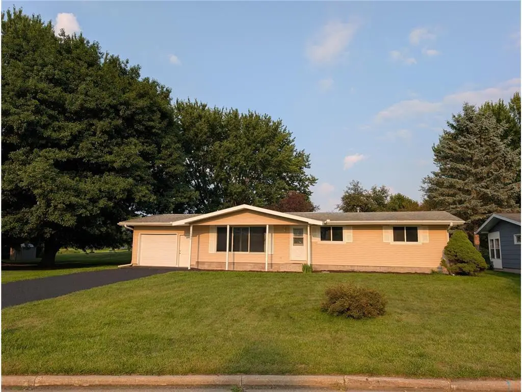 1390 6th Avenue, Baldwin, WI 54002 - #1