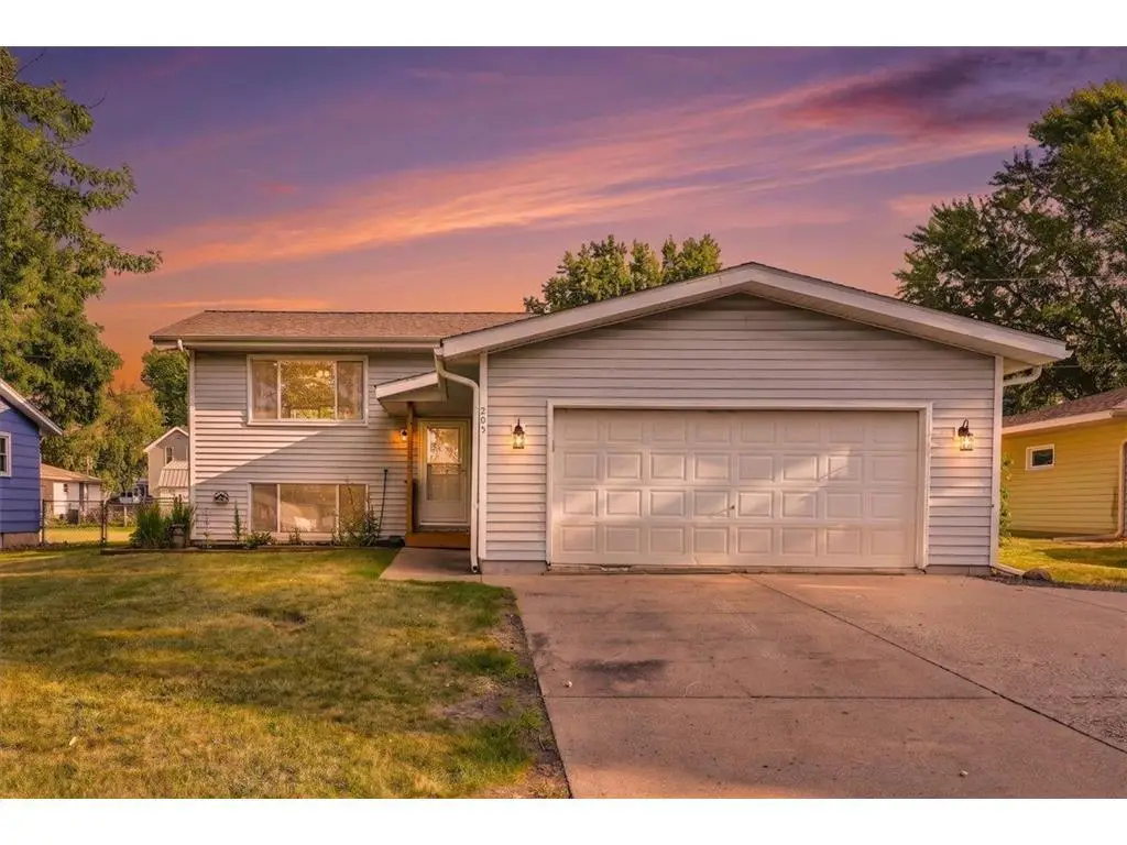 205 W Elm Street, Roberts, WI 54023 - #1