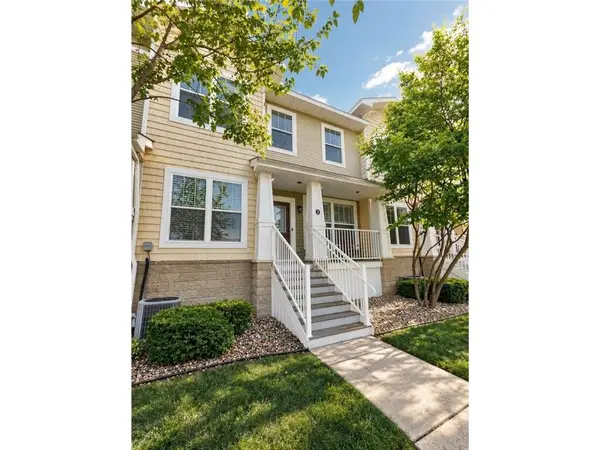 1240 County Road D #3, Maplewood, MN 55109