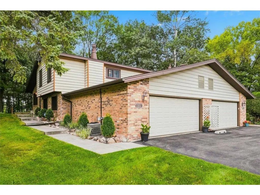 1251 Archer Lane, Plymouth, MN 55447 - #1