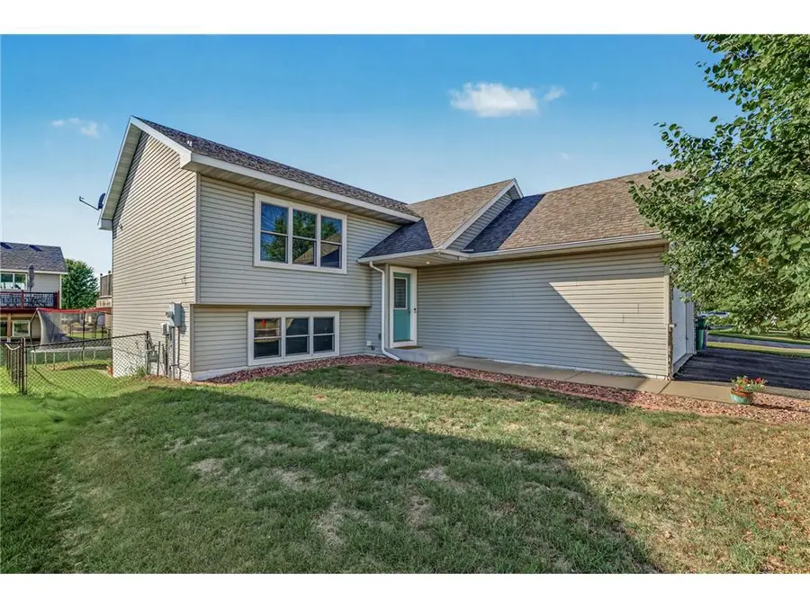 43 Nicholas Way, Hudson, WI 54016 - #3