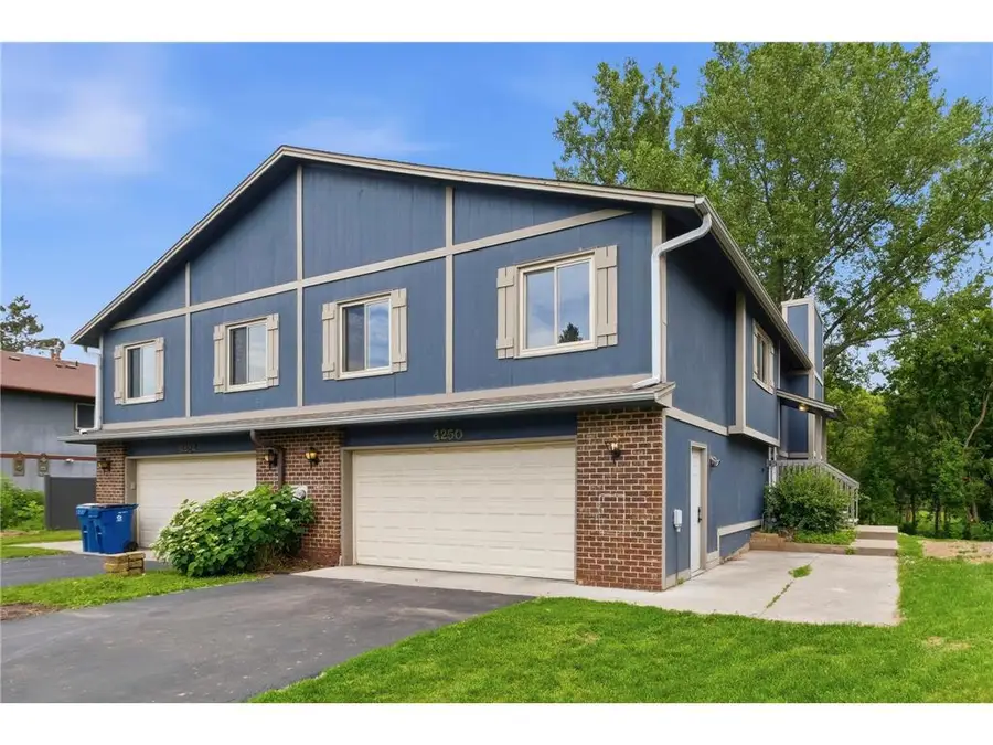 4250 Thornhill Lane, Vadnais Heights, MN 55127 - #3