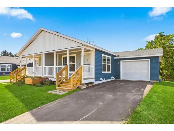 253 Panther Drive, Ellsworth, WI 54011