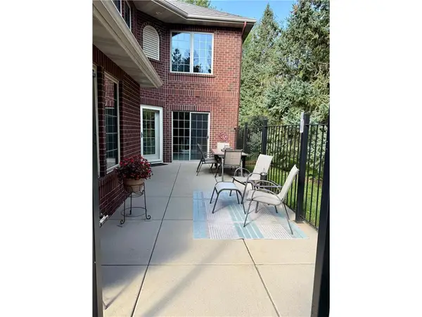 1407 Hunter Hill Road, Hudson, WI 54016