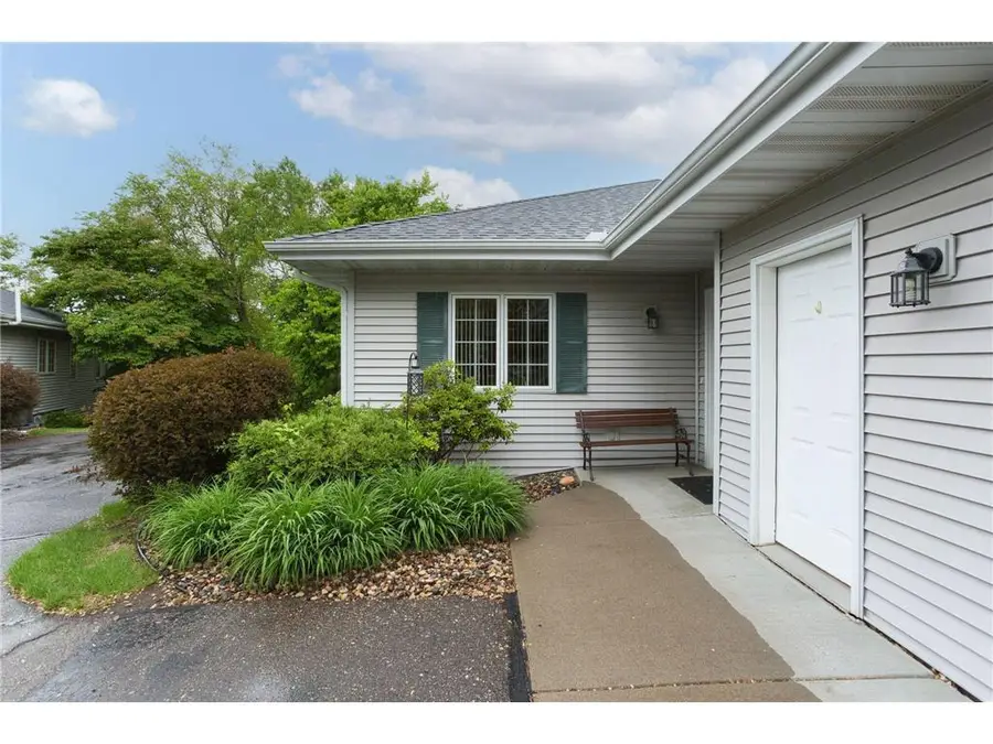 2645 Golf View Drive, River Falls, WI 54022 - #3