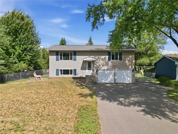 4061 99th Avenue, Blaine, MN 55014