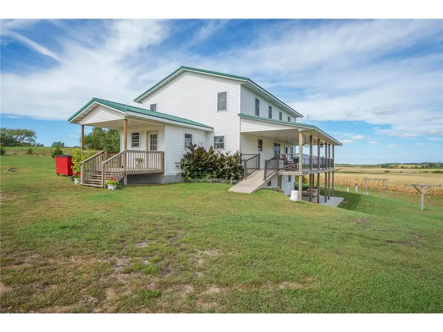 W2550 County Road R, Durand, WI 54736 - #2