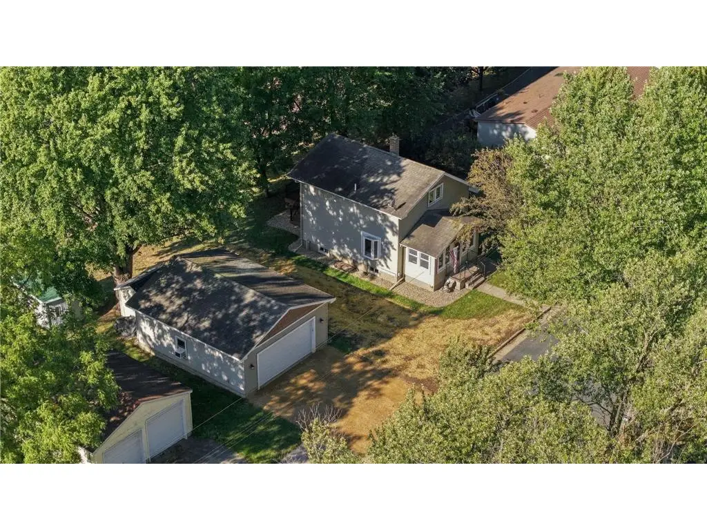 208 W Maple Street, Roberts, WI 54023 - #1