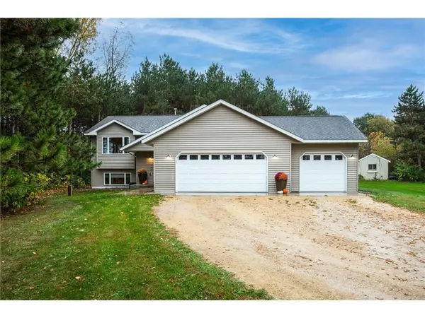 1225 County Road, New Richmond, WI 54017