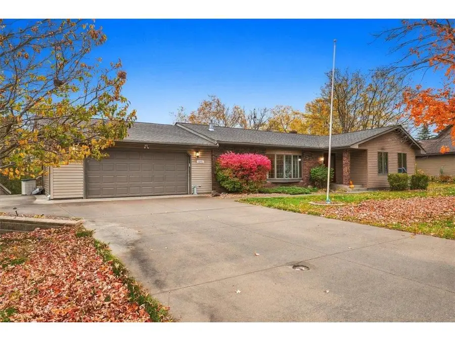 1231 Parkview Drive, New Richmond, WI 54017 - #3