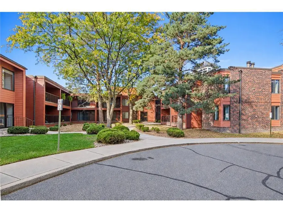 8025 Xerxes Avenue #216, Bloomington, MN 55431 - #3