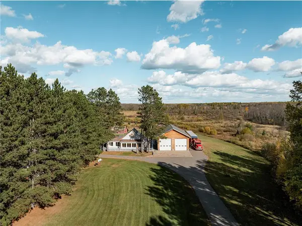 2700 Elliot's Lake Road, Eveleth, MN 55734