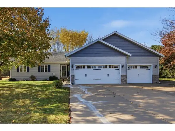 1432 Perry Street, Chippewa Falls, WI 54729