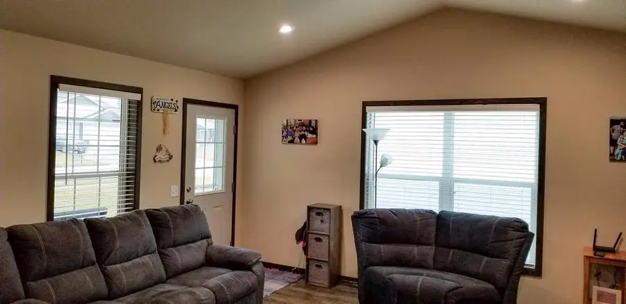 1207 Cody Parkway, Platteville, WI 53818 - #2