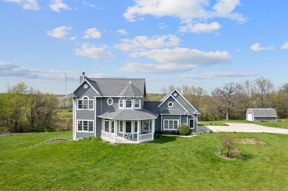 N8582 Wiersma Drive, Cambria, WI 53923 BHGRE