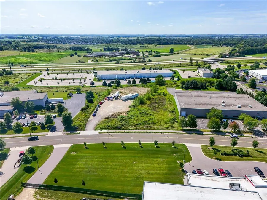 805 Progress Way, Sun Prairie, WI 53590 - Image #2