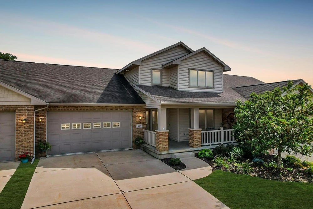 819 Berry Street, Stoughton, WI 53589 BHGRE