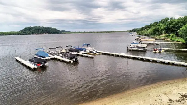 Bldg 18 1-2 Greenway Crossing PV, Wisconsin Dells, WI 53965