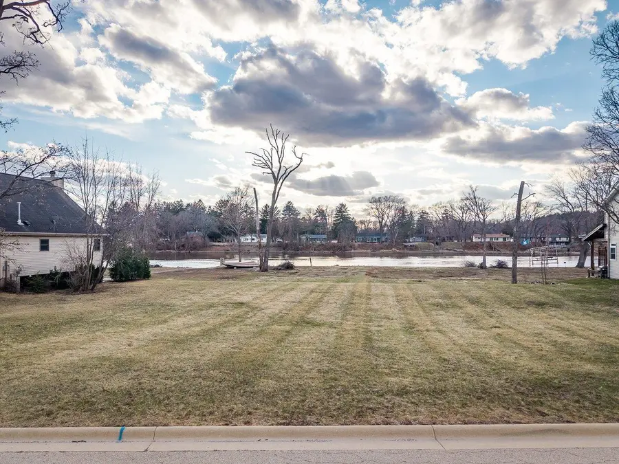 99xx Queen Oaks Drive, Machesney Park, IL 61115 - #2