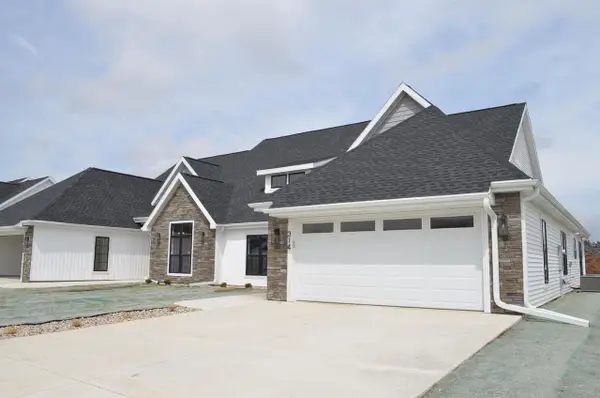 314 Willow Street, Pardeeville, WI 53954